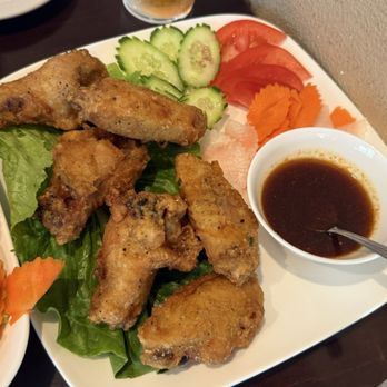 Tay Giang Restaurant - Chicken wings - Vietnamese Near Me - Sacramento, California Tay Giang Restaurant - Chicken wings - Vietnamese Near Me - Sacramento, California