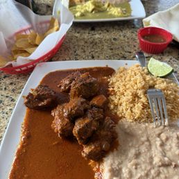 Costillas en Red Chile and Huevos con Chile Verde Costillas en Red Chile and Huevos con Chile Verde