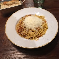 Makaronitehdas - Spaghetti bolognese
