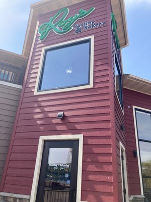 Roy's Pasties & Bakery by null