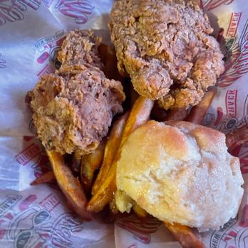 Willie's Chicken Shack - Chicken, fries, and biscuit - Chicken Wings Near Me - New Orleans, Louisiana Willie's Chicken Shack - Chicken, fries, and biscuit - Chicken Wings Near Me - New Orleans, Louisiana
