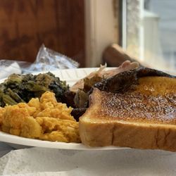 Smokin Pig - Pulled Pork Sandwich   Two Sides
