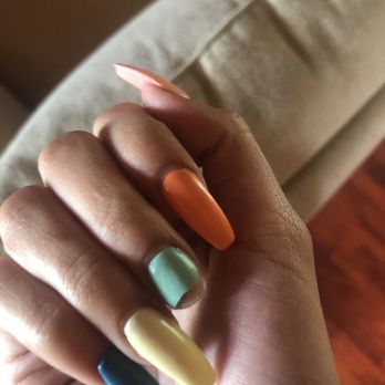 Amber T Nails - Nail Salons Near Me - Tarzana, California
