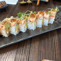 Salmon roll