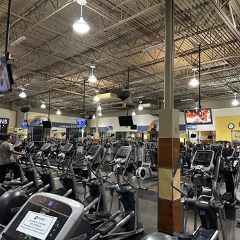 24 Hour Fitness - 2 broken tv monitors and half the lights are turned off. - Gyms Near Me - Indio, California 24 Hour Fitness - 2 broken tv monitors and half the lights are turned off. - Gyms Near Me - Indio, California