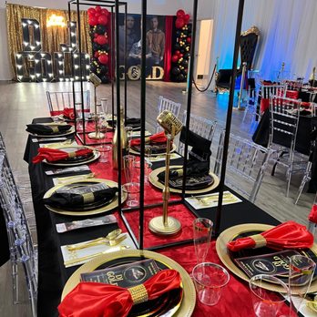Soiree Event Space - Venues & Event Spaces Near Me - Gurnee, Illinois Soiree Event Space - Venues & Event Spaces Near Me - Gurnee, Illinois