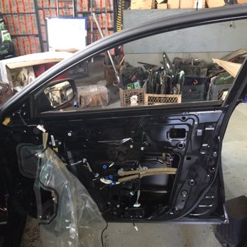 1st Class Auto Glass and Mirror - Auto Glass Services Near Me - Ridgewood, New York 1st Class Auto Glass and Mirror - Auto Glass Services Near Me - Ridgewood, New York