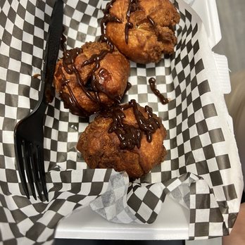 Wing it up - Fried Oreos - New American Near Me - Albuquerque, New Mexico