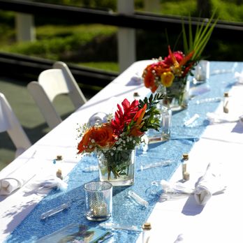 Mulligans on the Blue - a table set for a wedding - Irish Near Me - Kihei, Hawaii