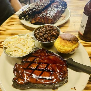 Bluegrass BBQ - Baby back ribs and bourbon glazed pork chop. - Barbeque Near Me - Leitchfield, Kentucky Bluegrass BBQ - Baby back ribs and bourbon glazed pork chop. - Barbeque Near Me - Leitchfield, Kentucky
