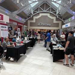 Plaza Centro Mall - Los fines de semana en los pasillos encontrarán alguna actividad distinta