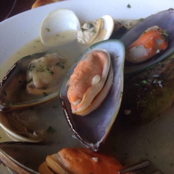 Brigantine - Mussels and clams - Seafood Near Me - Del Mar, California