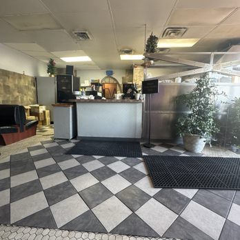 Zaab Thai - Inside - Thai Near Me - Lapeer, Michigan Zaab Thai - Inside - Thai Near Me - Lapeer, Michigan