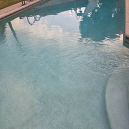 Clean pool Clean pool