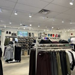 Fabletics - Inside