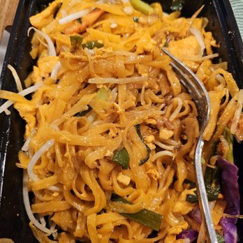 Thai Smile - Dry tastes like orange juice and vinegar yuck - Thai Near Me - Palm Springs, California Thai Smile - Dry tastes like orange juice and vinegar yuck - Thai Near Me - Palm Springs, California