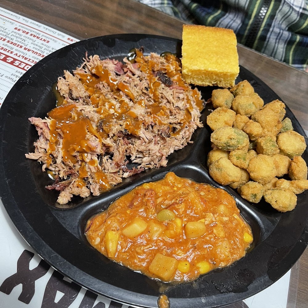 Jomax BBQ - BBQ pulled pork plate with 2 sides - Barbeque Near Me - Metter, Georgia