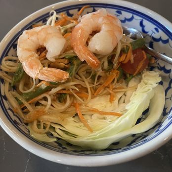 Pineapple Thai - Green papaya salad - Thai Near Me - Cupertino, California