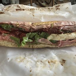 Traveled 1600 miles for this sandwich. And it was well worth it! Gosh darn one of the BEST sandwiches I ever had. Highly recommend!