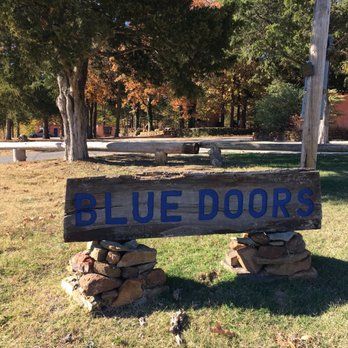 Blue Doors At Tenkiller - Resorts Near Me - Gore, Oklahoma