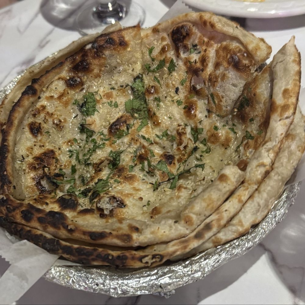 Jaalsa - Garlic Naan - Indian Near Me - Springfield, Illinois