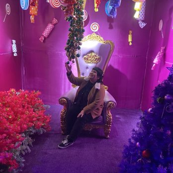Imaginarium - Admire all the art in each and every room - Amusement Parks Near Me - Sacramento, California