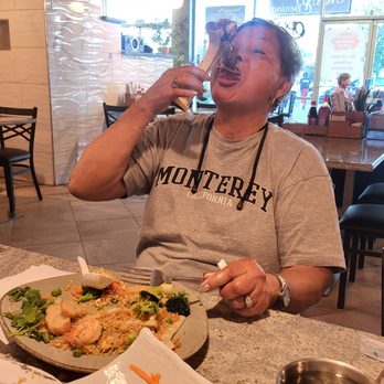 Pho Hoang - MAMA GOT THE BONE! - Vietnamese Near Me - Vallejo, California