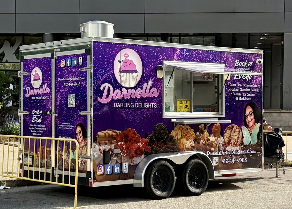 Darnella Darling Delights Logo