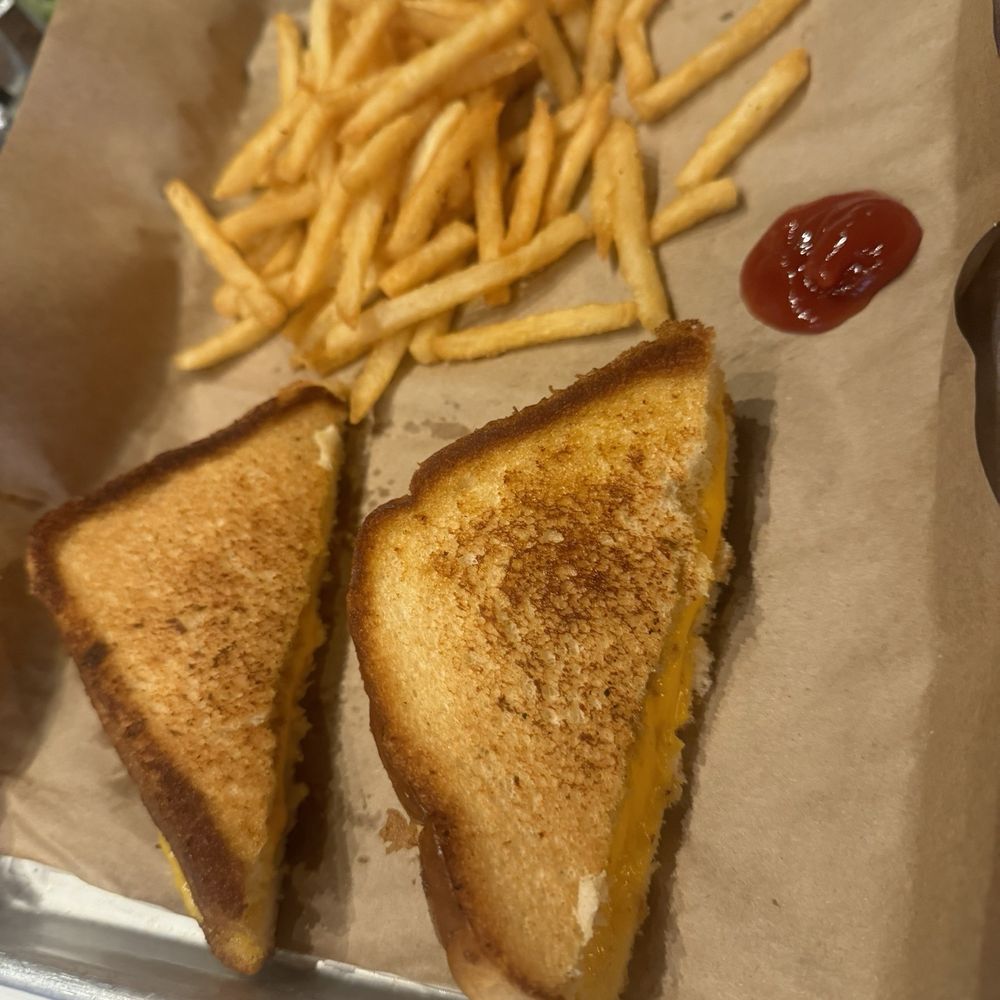 Junction 35 Spirits - Mountain Mile Location - Kids grilled cheese - Distilleries Near Me - Pigeon Forge, Tennessee Junction 35 Spirits - Mountain Mile Location - Kids grilled cheese - Distilleries Near Me - Pigeon Forge, Tennessee