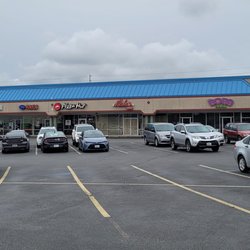 Hale’s Kitchen - In the parking lot outside Hale's Kitchen in Oak Harbor.