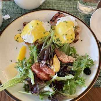 Gallery On The Park - Eggs benedict - Breakfast & Brunch Near Me - San Antonio, Texas Gallery On The Park - Eggs benedict - Breakfast & Brunch Near Me - San Antonio, Texas