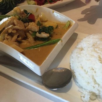Shana Thai Restaurant - red curry - Thai Near Me - Mountain View, California Shana Thai Restaurant - red curry - Thai Near Me - Mountain View, California