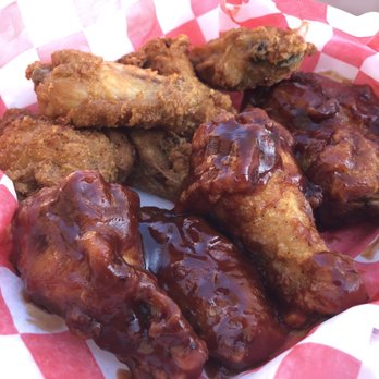 Blessed Bro's Bar & Grill - 10 piece wings half naked and half bbq (soooo good) - Chicken Wings Near Me - Lexington, Kentucky