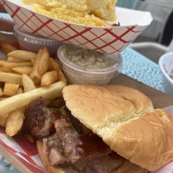 Hudson Valley Food Hall - Brisket sandwich and corn bread - Food Court Near Me - Beacon, New York Hudson Valley Food Hall - Brisket sandwich and corn bread - Food Court Near Me - Beacon, New York