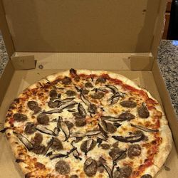 All Star Pizza - Sausage and mushroom pizza