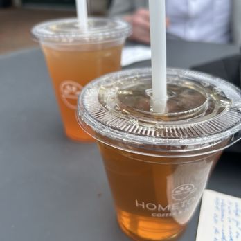 Hometown Coffee & Juice - Green tea and an arnold palmer with lemonade - Juice Bars & Smoothies Near Me - Lake Forest, Illinois