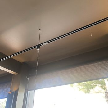 Hill Street Cafe - Cobwebs above a table. - Breakfast & Brunch Near Me - La Canada Flintridge, California