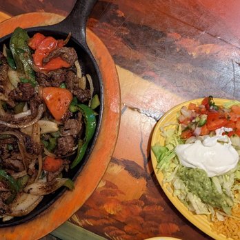 Rincon Mexicano - Steak fajitas - Mexican Near Me - Cincinnati, Ohio