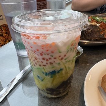 Hmong's Golden Egg Rolls - naab vaam - Laotian Near Me - La Crosse, Wisconsin