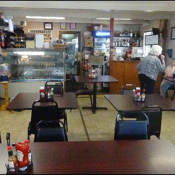 CC Taqueria - The dining room is a very basic plain decor, and the furniture is simply well-spaced tables. - Mexican Near Me - Jamestown, California CC Taqueria - The dining room is a very basic plain decor, and the furniture is simply well-spaced tables. - Mexican Near Me - Jamestown, California