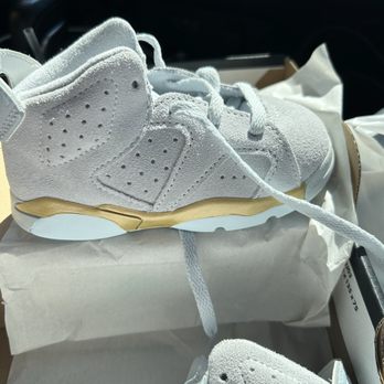 hibbett sports jordans 9