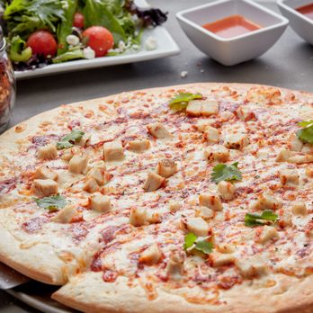 Expedition Cafe - 14" Green Chili Chicken - Pizza Near Me - Lubbock, Texas