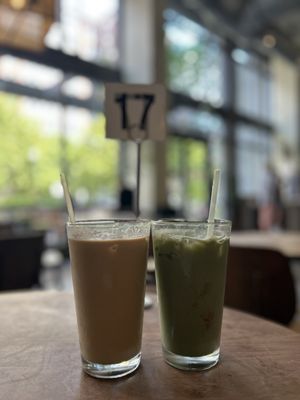 Bird in Hand by null