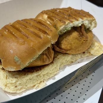 Chai Sutta Bar - Vada Pav - Indian Near Me - Montreal, Quebec Chai Sutta Bar - Vada Pav - Indian Near Me - Montreal, Quebec