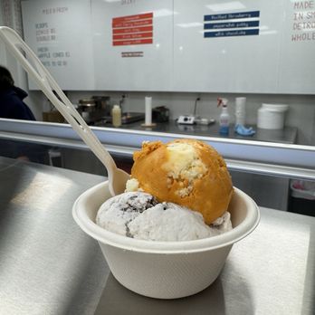 Milk & Froth - Ice Cream & Frozen Yogurt Near Me - Detroit, Michigan Milk & Froth - Ice Cream & Frozen Yogurt Near Me - Detroit, Michigan