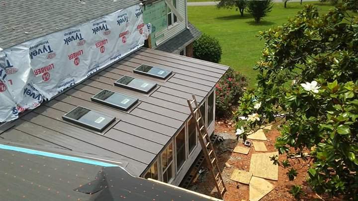 Slide of Williams Custom Construction