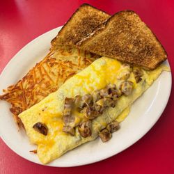 Centerville Cafe - Sausage Omelette