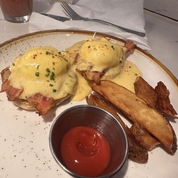 Best Cafe & Bar - Eggs Benedict with Bacon - Coffee & Tea Near Me - Hot Springs, Arkansas Best Cafe & Bar - Eggs Benedict with Bacon - Coffee & Tea Near Me - Hot Springs, Arkansas
