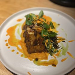 Rediviva - Roasted king trumpets over butternut purée