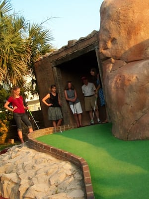 Black Pearl Mini Golf by null
